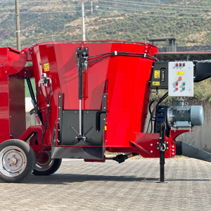 Vertikalni mešalni krmilni vozovi MKVM